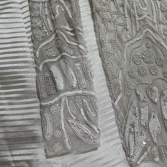 MNM COUTURE GOWN - Picture 5 of 6